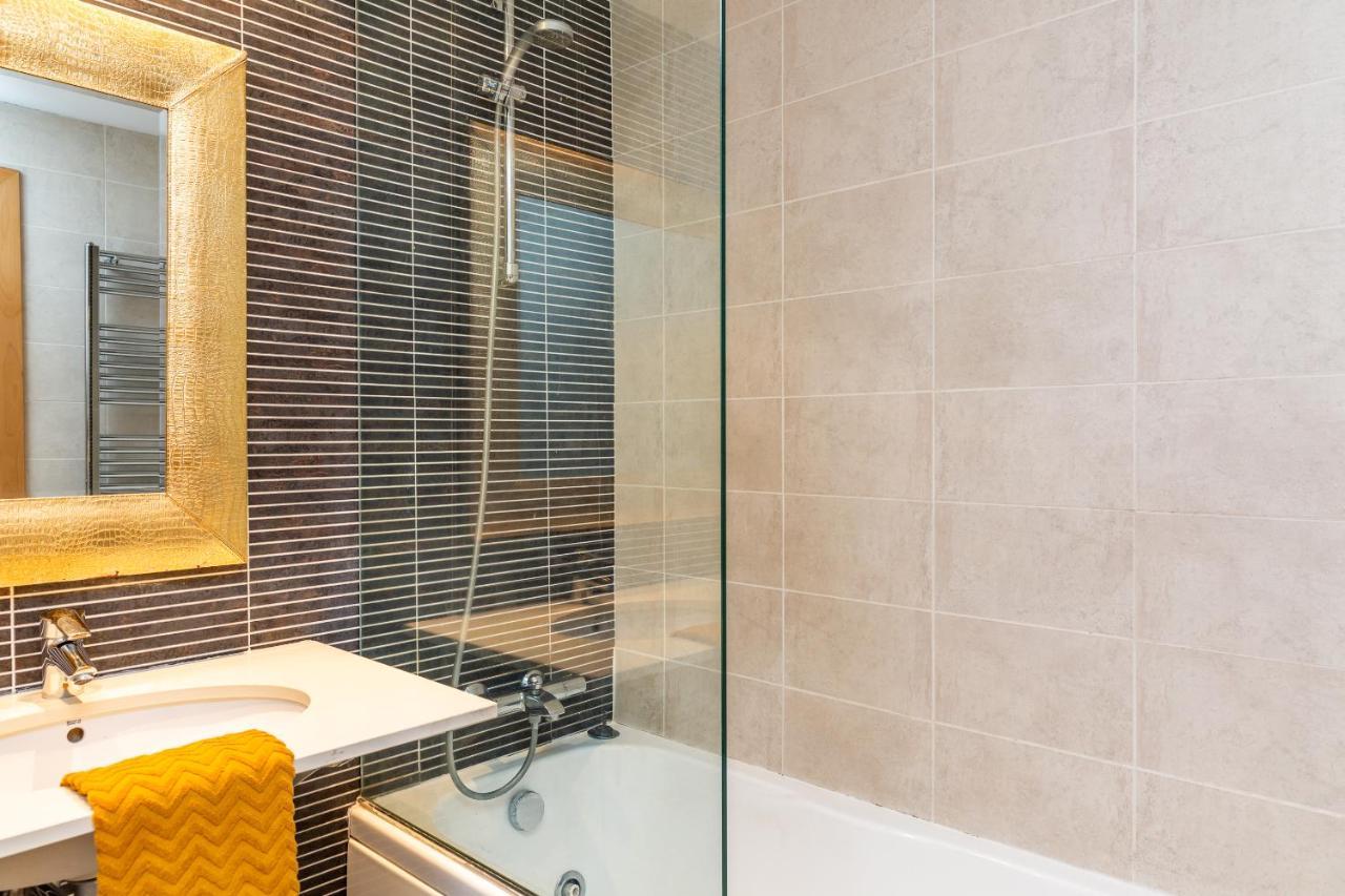 2Br - 2Bh Apartment Close To The Beach Barcelona Buitenkant foto