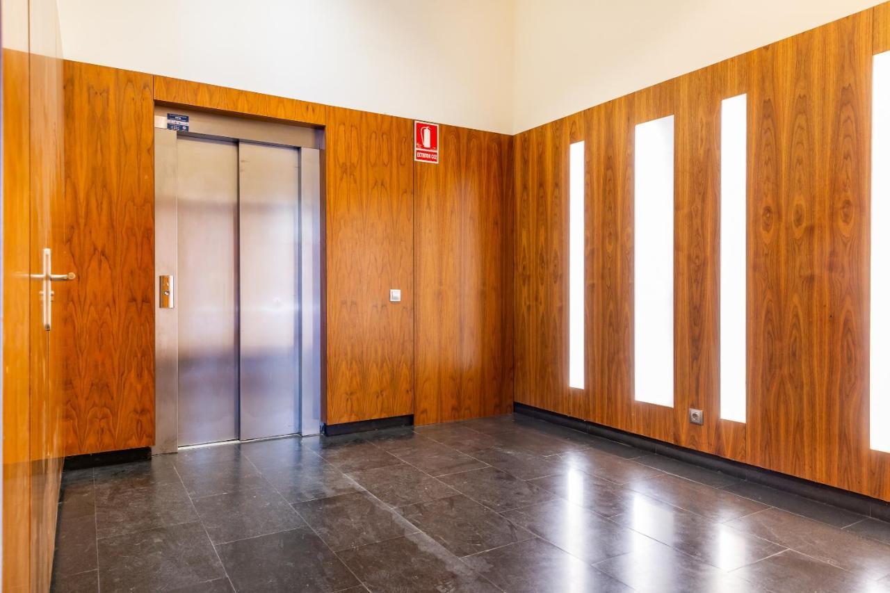 2Br - 2Bh Apartment Close To The Beach Barcelona Buitenkant foto